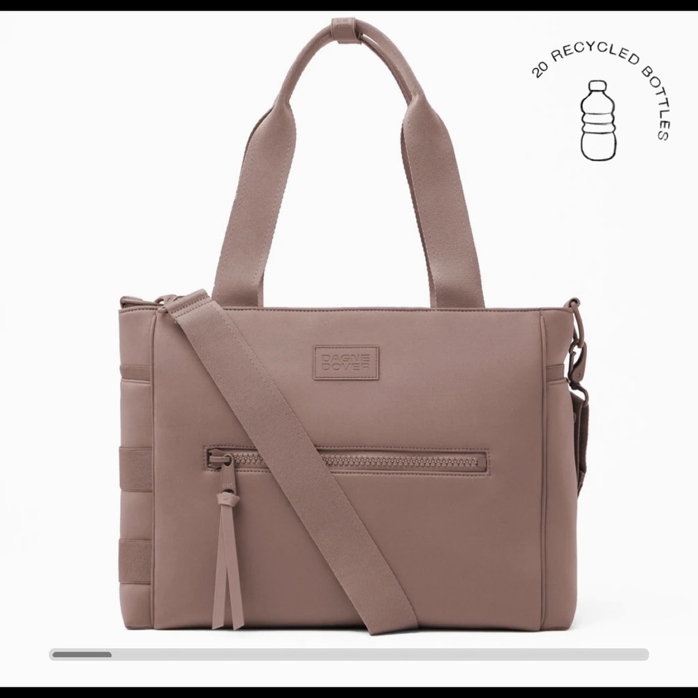 *** New Dune Wade Small Diaper Tote New****